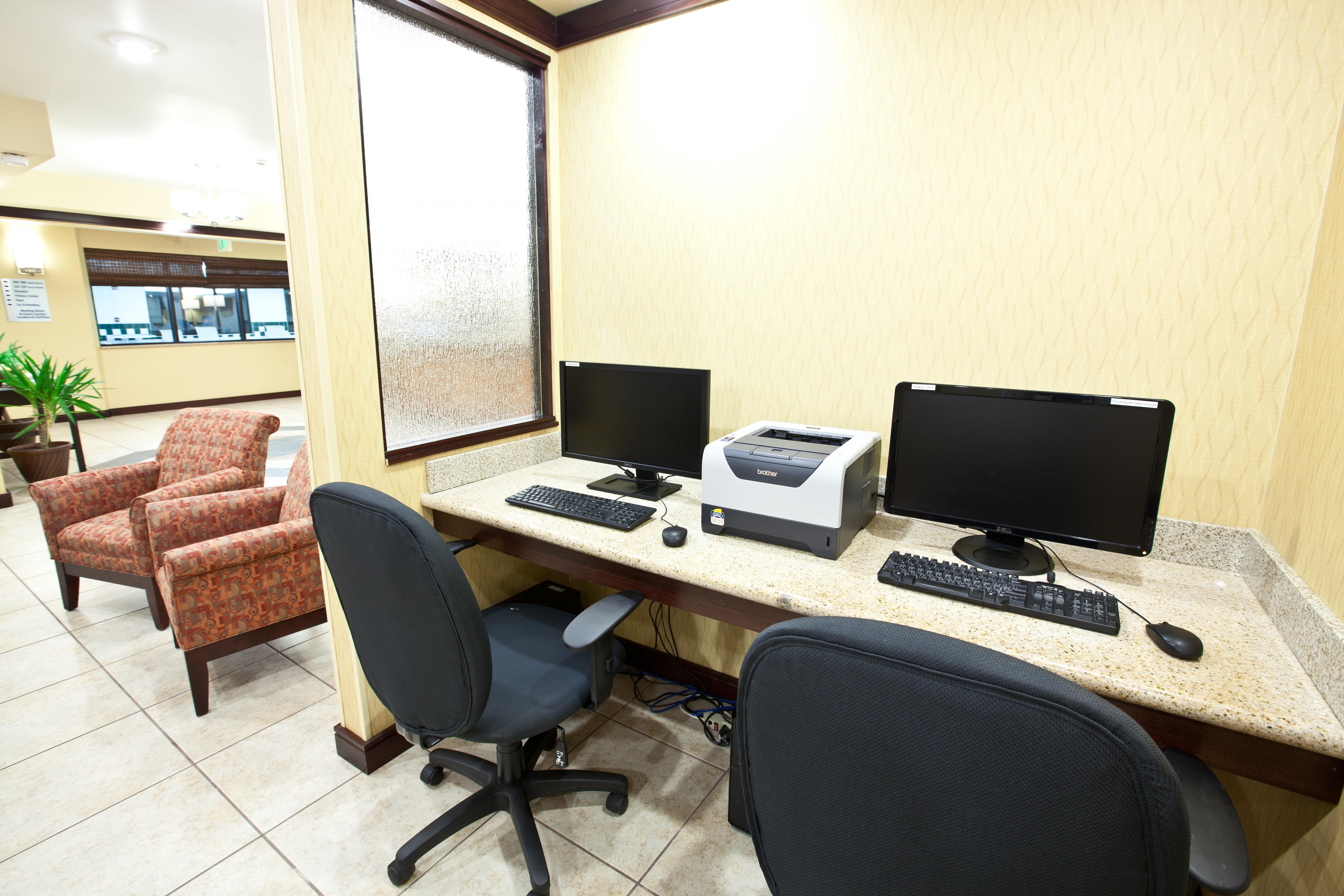 Holiday Inn Express Plymouth By Ihg Exteriör bild
