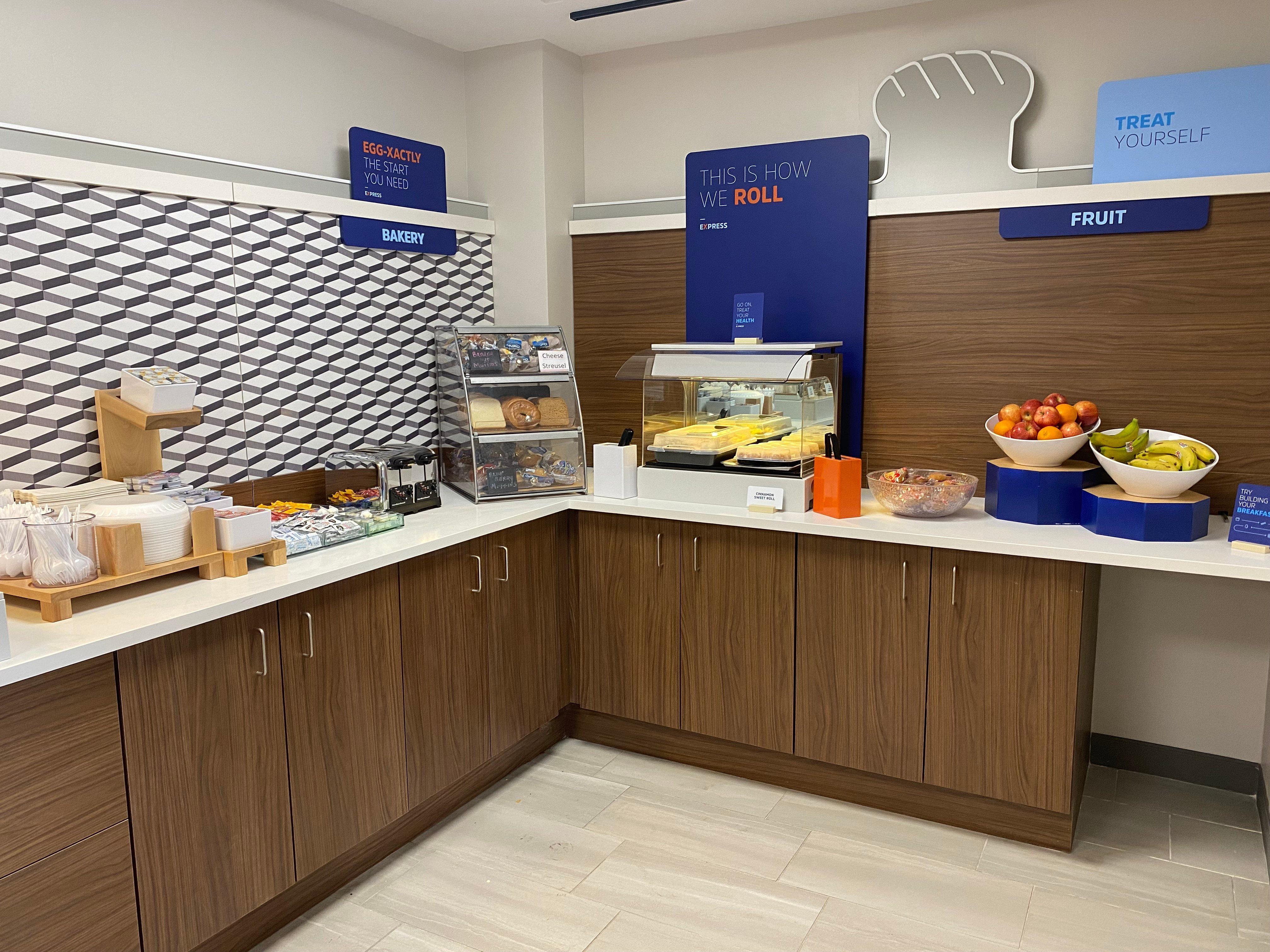 Holiday Inn Express Plymouth By Ihg Exteriör bild